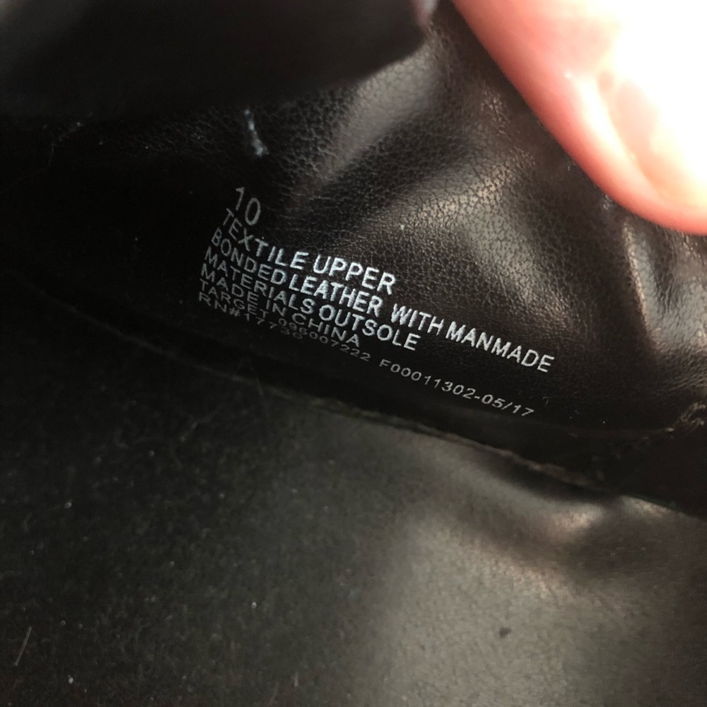 Shoes - Picture 4 of 4